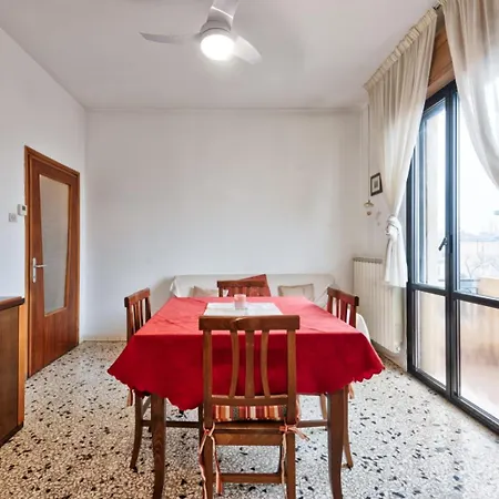 Easy Old City Apt Venice Apartment